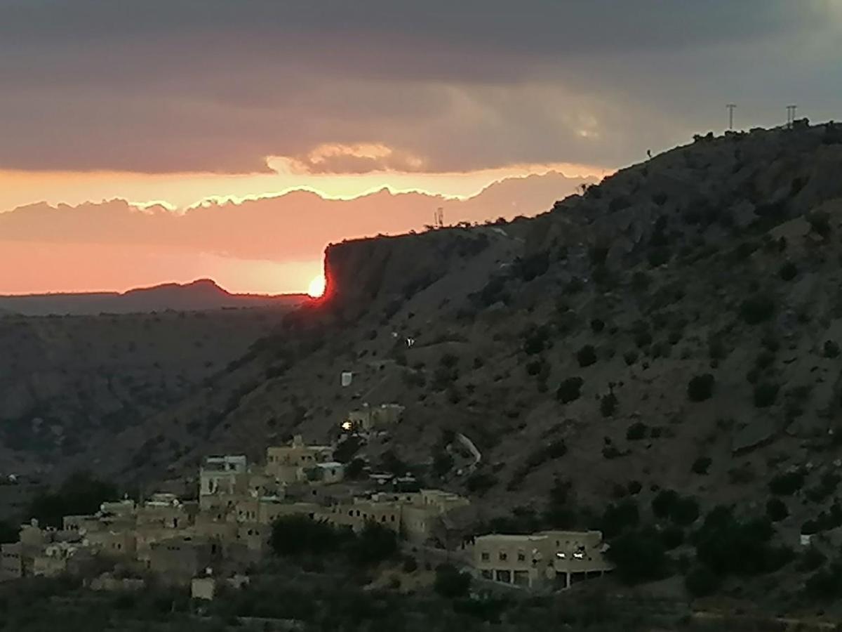Вилла Bayt Alhagar Residance بيت الحجر للضيافة الجبل الأخضر Hayl Yaman Экстерьер фото
